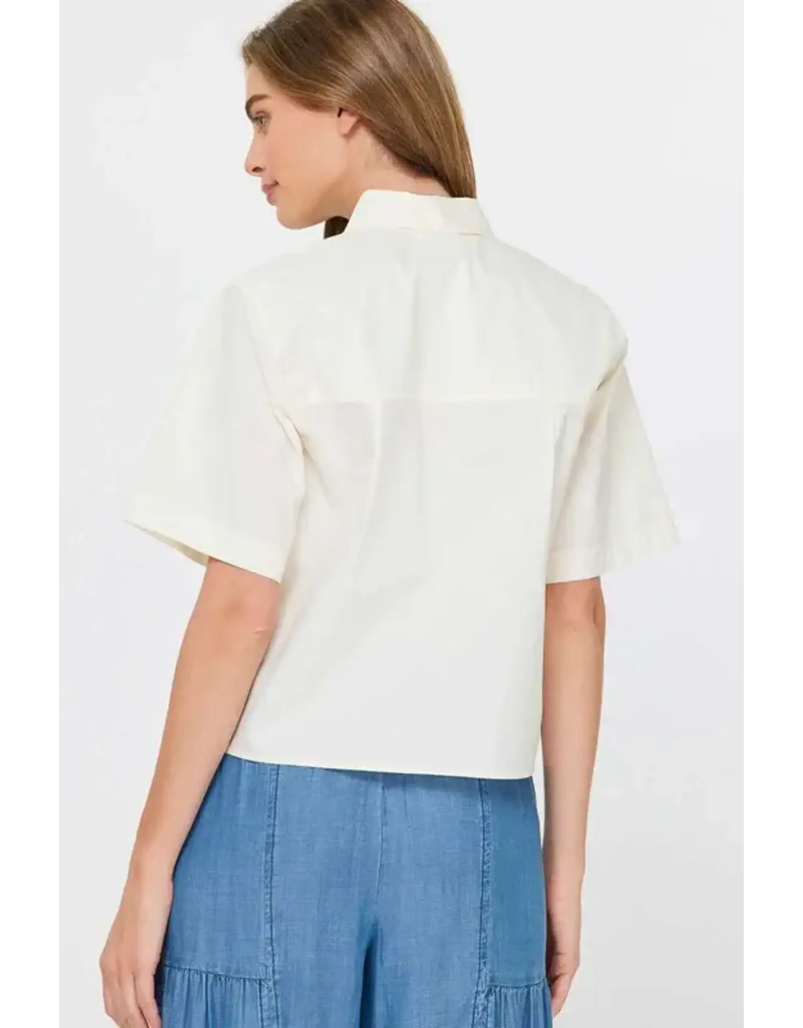 SSLV BUTTON DOWN W/EMB MOTIF