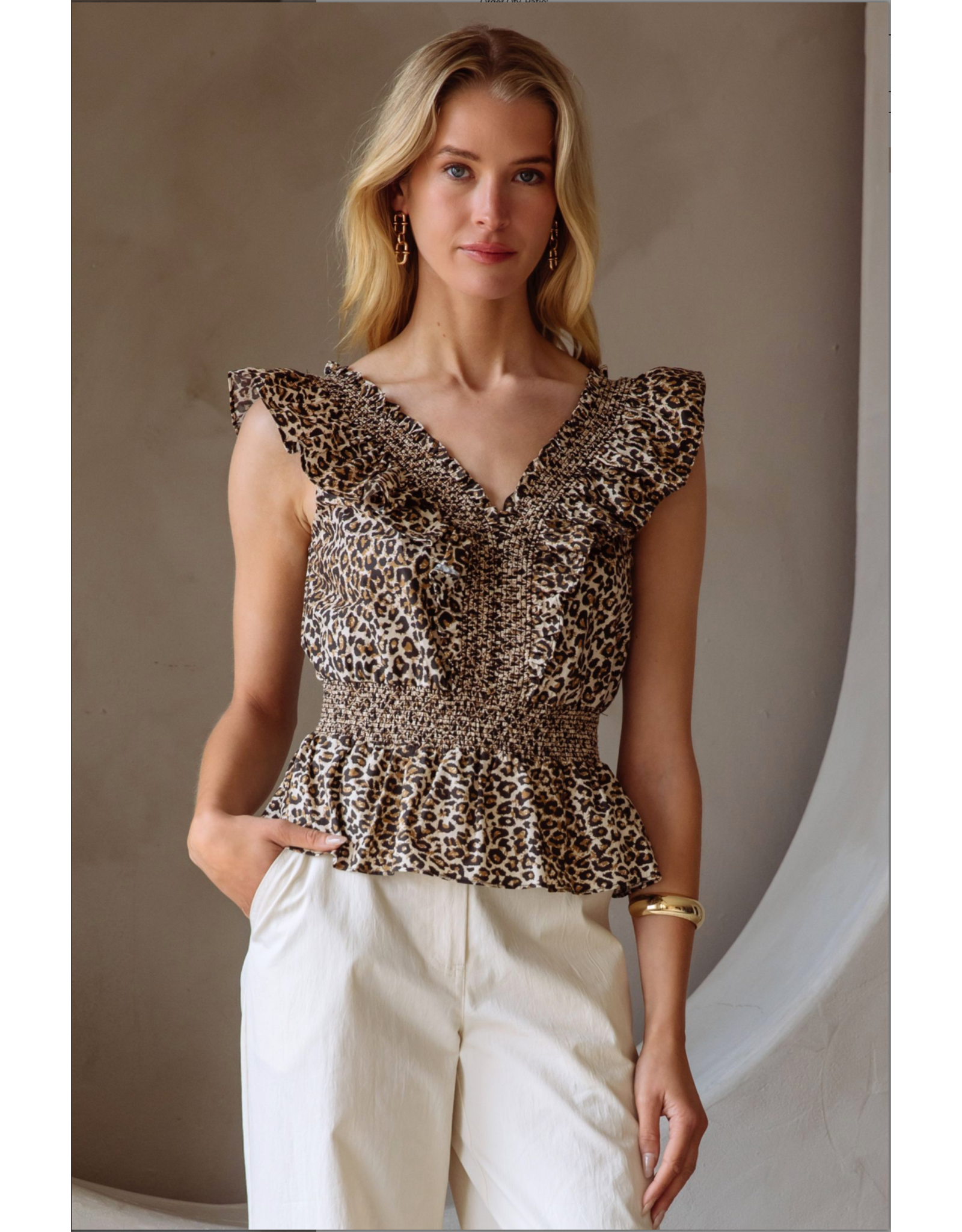 SMOCKED SLVLESS TANK STYLE TOP