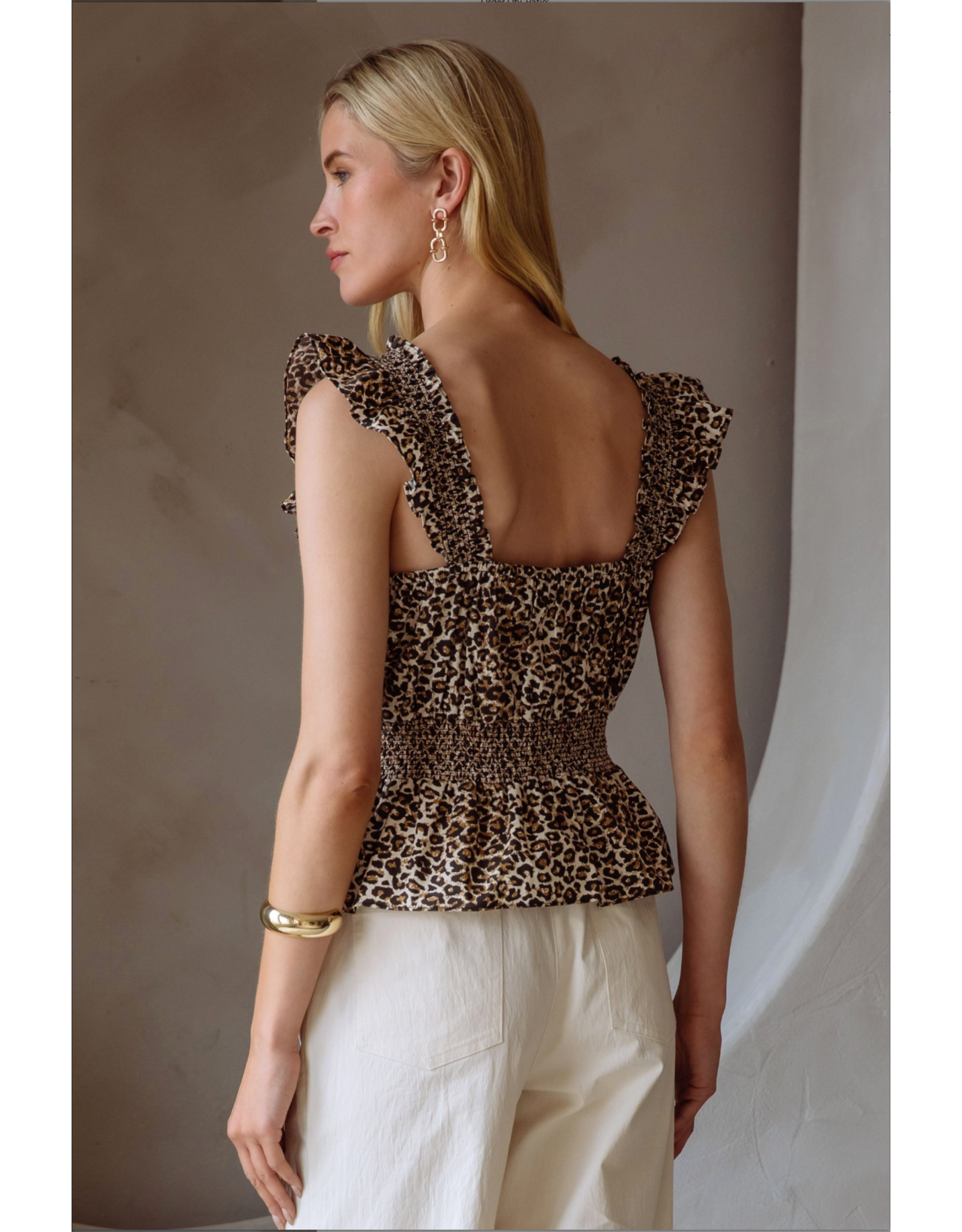 SMOCKED SLVLESS TANK STYLE TOP