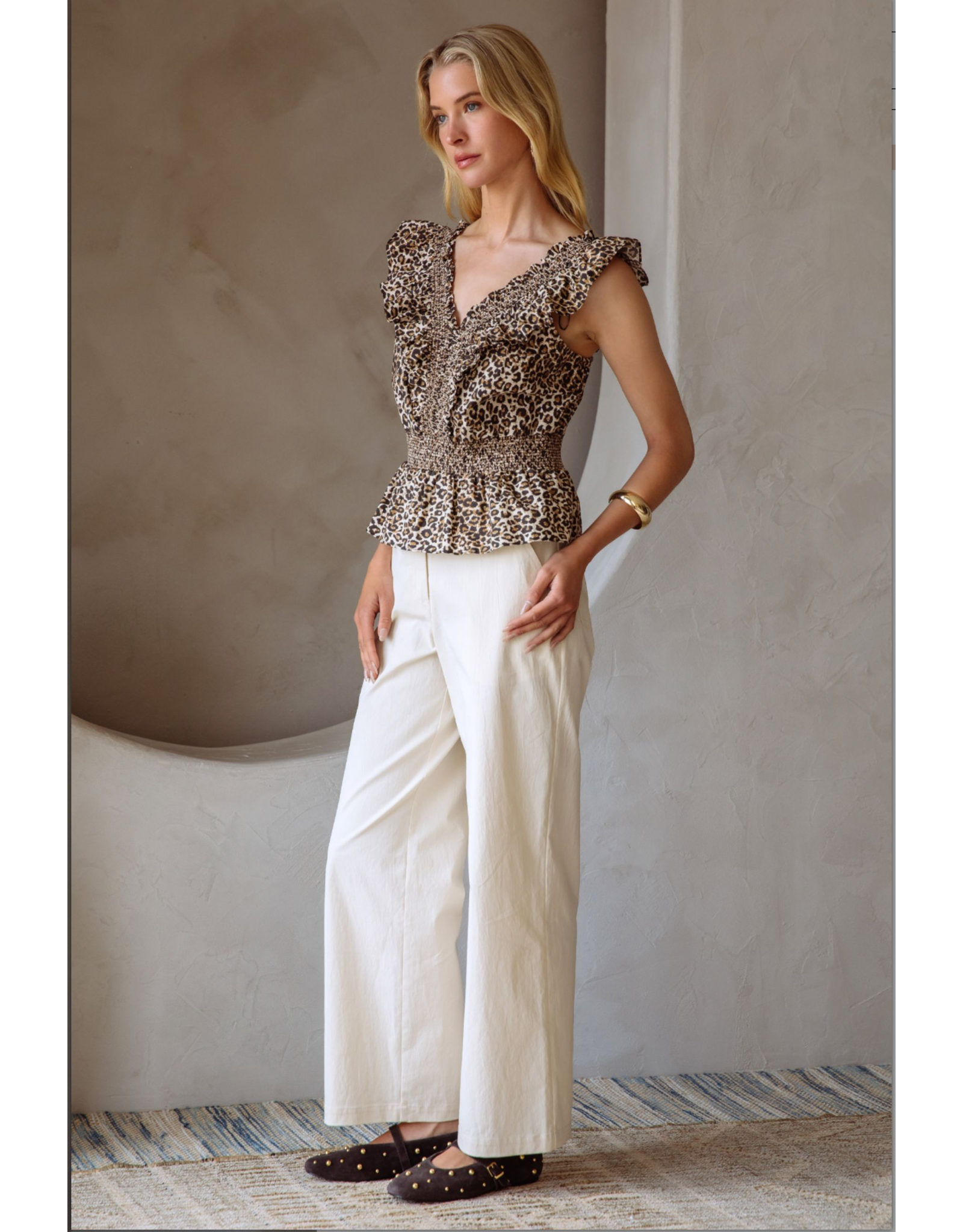 SMOCKED SLVLESS TANK STYLE TOP