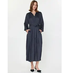 ROUND NECK SILKY PLEATED MIDI DRESS
