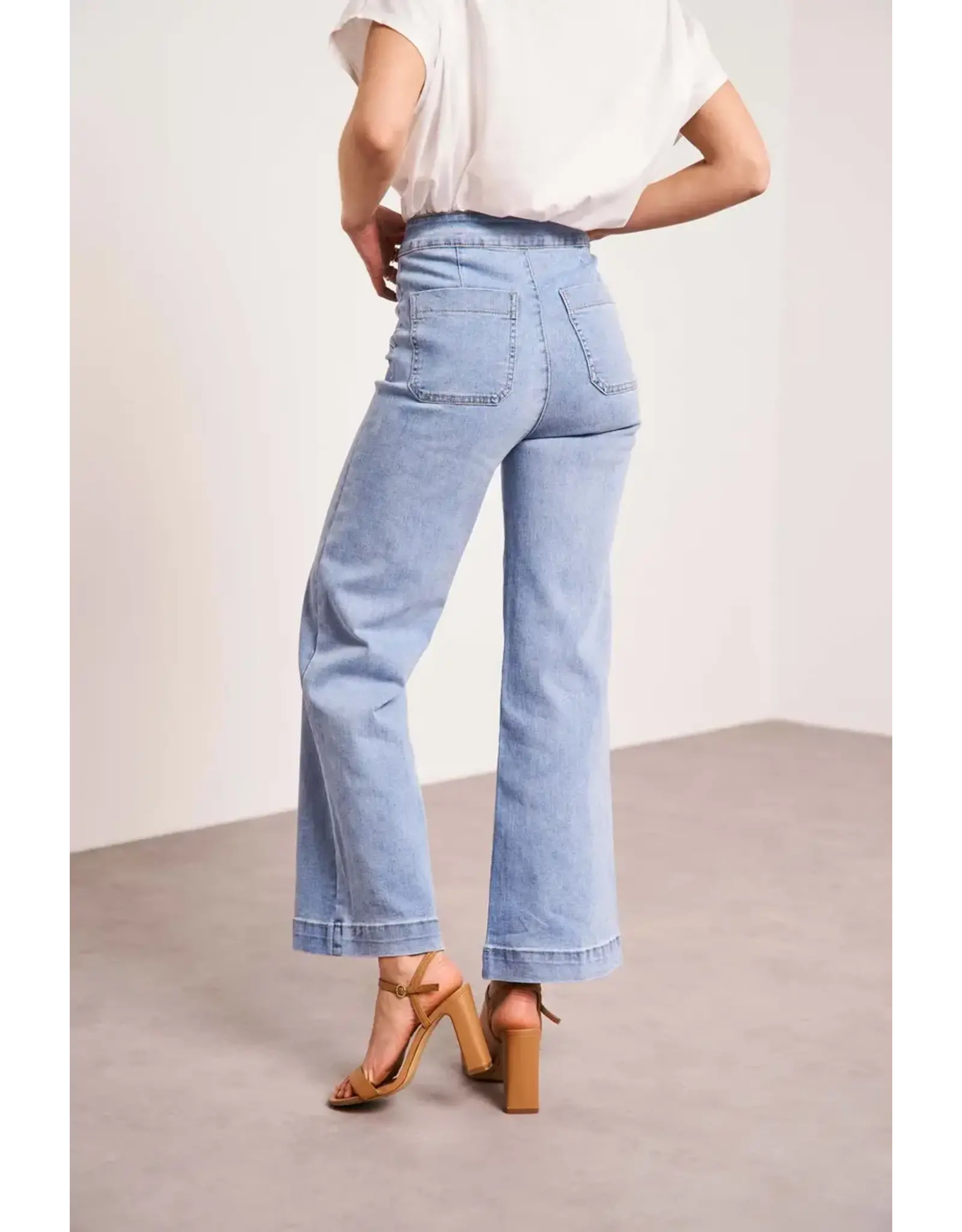 DOUBLE BUTTON ANKLE FLARE JEAN