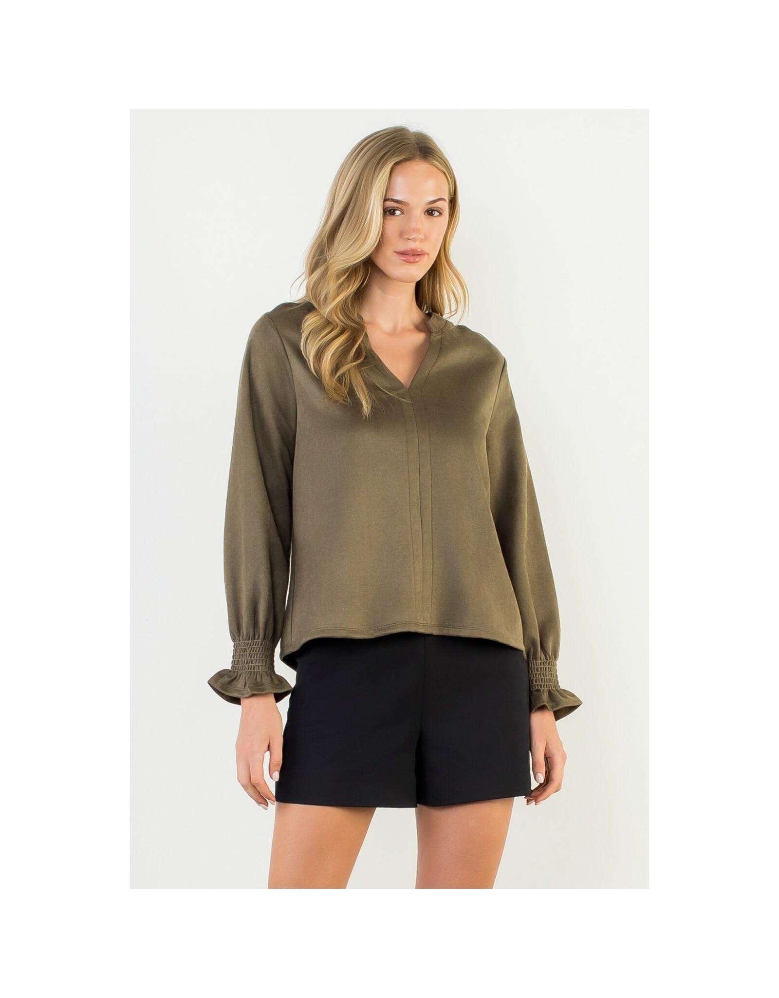 LSLV VNECK SUEDE TOP