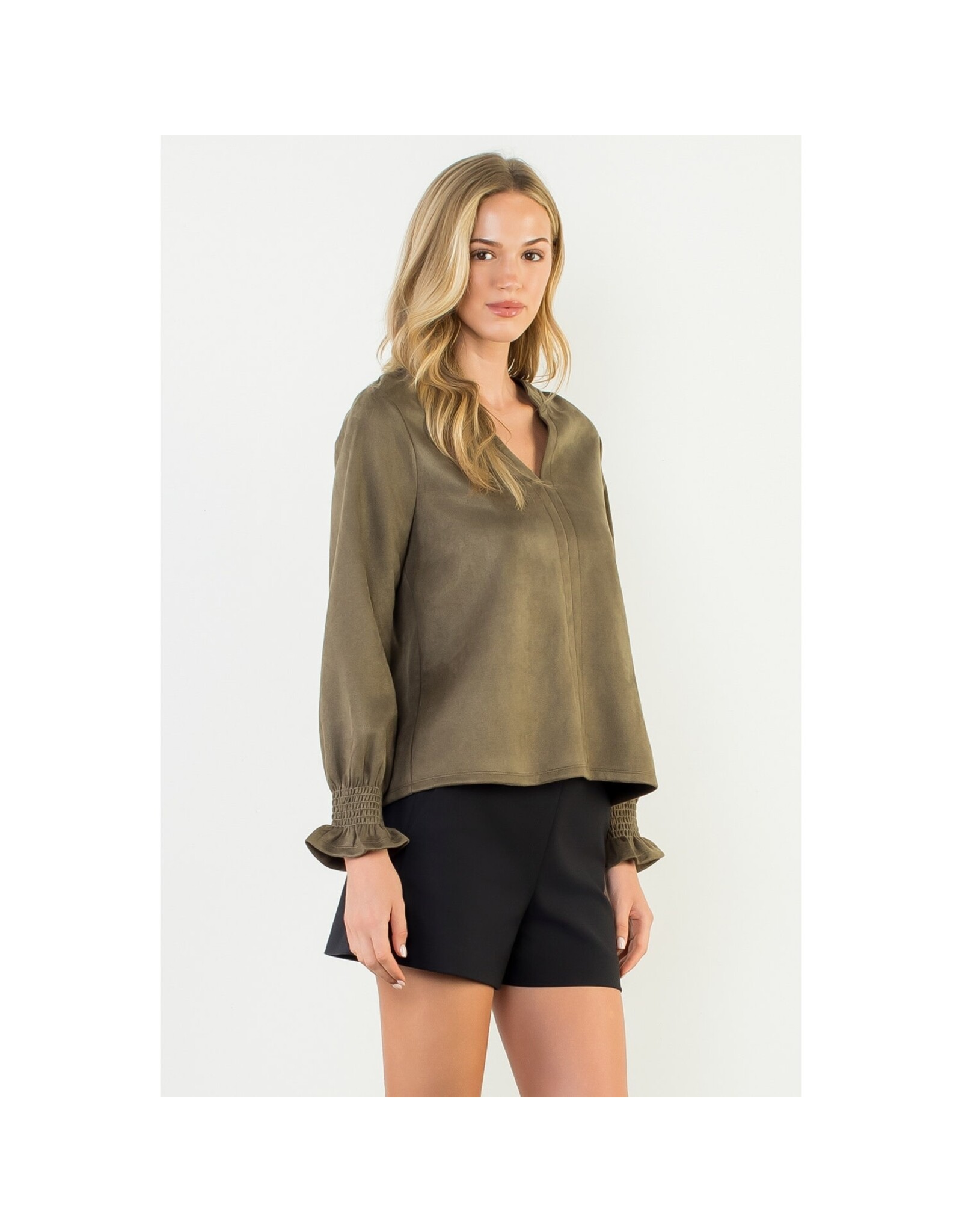 LSLV VNECK SUEDE TOP