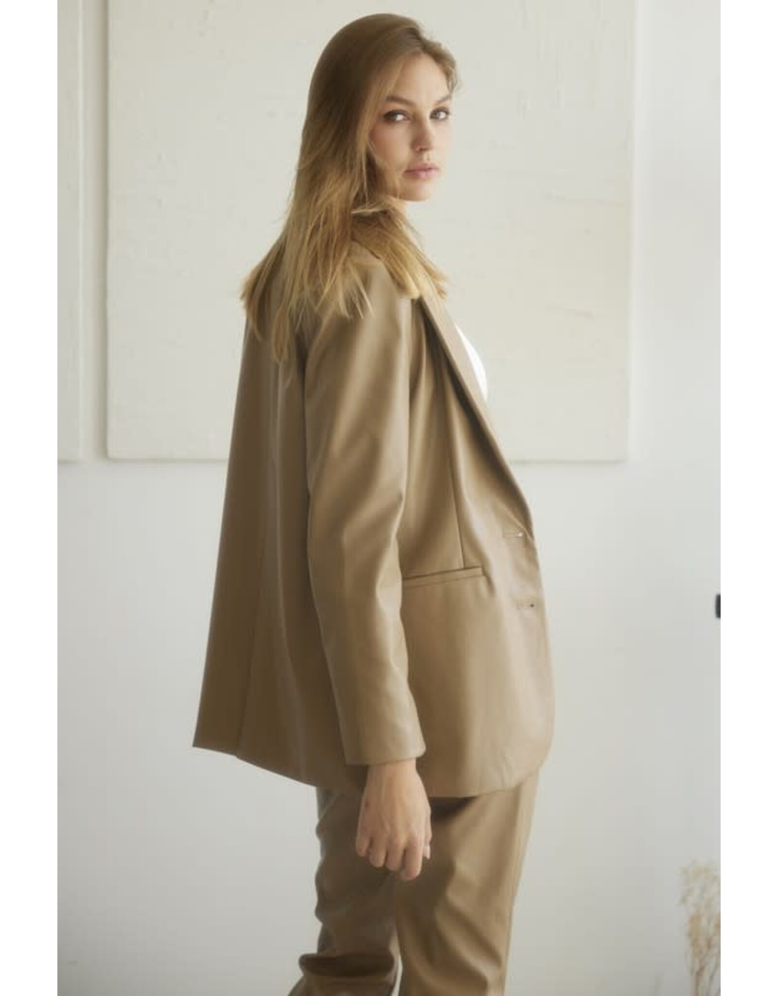 KATHERINE VEGAL LEATHER  BLAZER