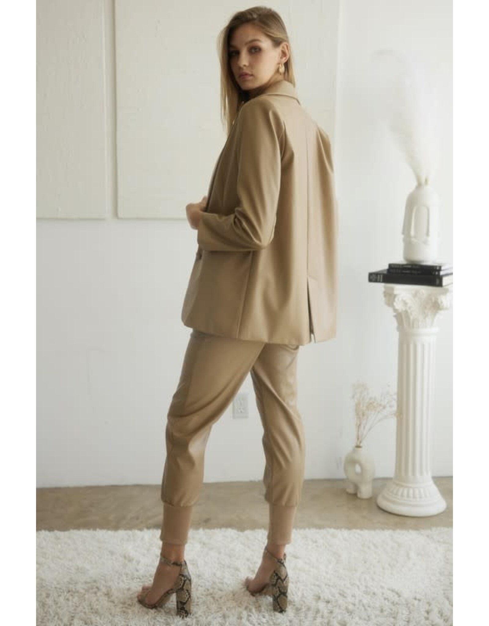 KATHERINE VEGAL LEATHER  BLAZER