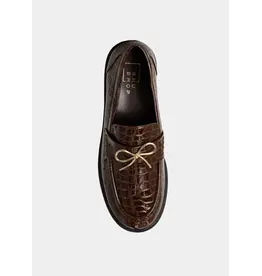 CROC LOAFERS WITH GOLD BOW