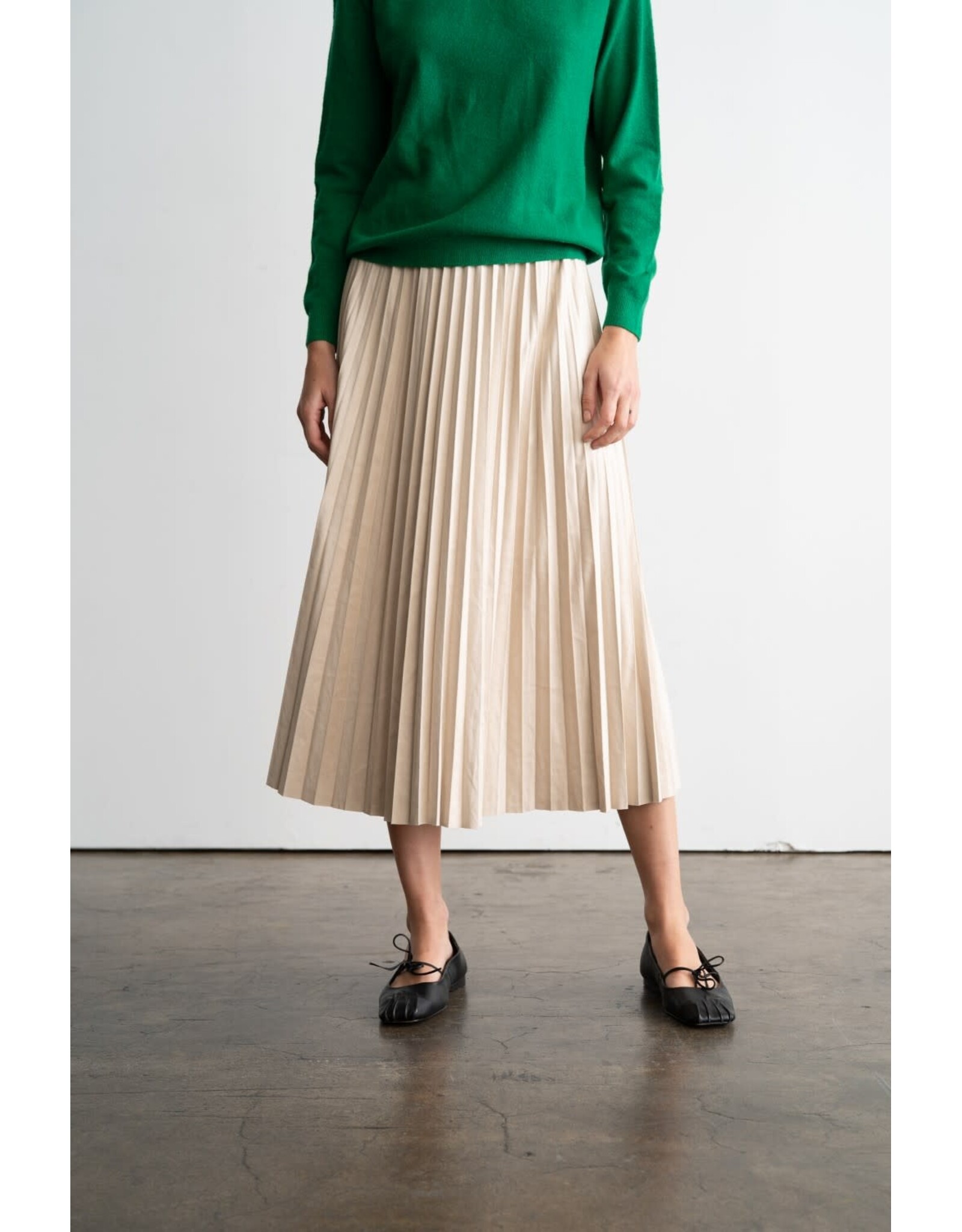 ELASTIC WAIST PLEATED MIDI SKIRT