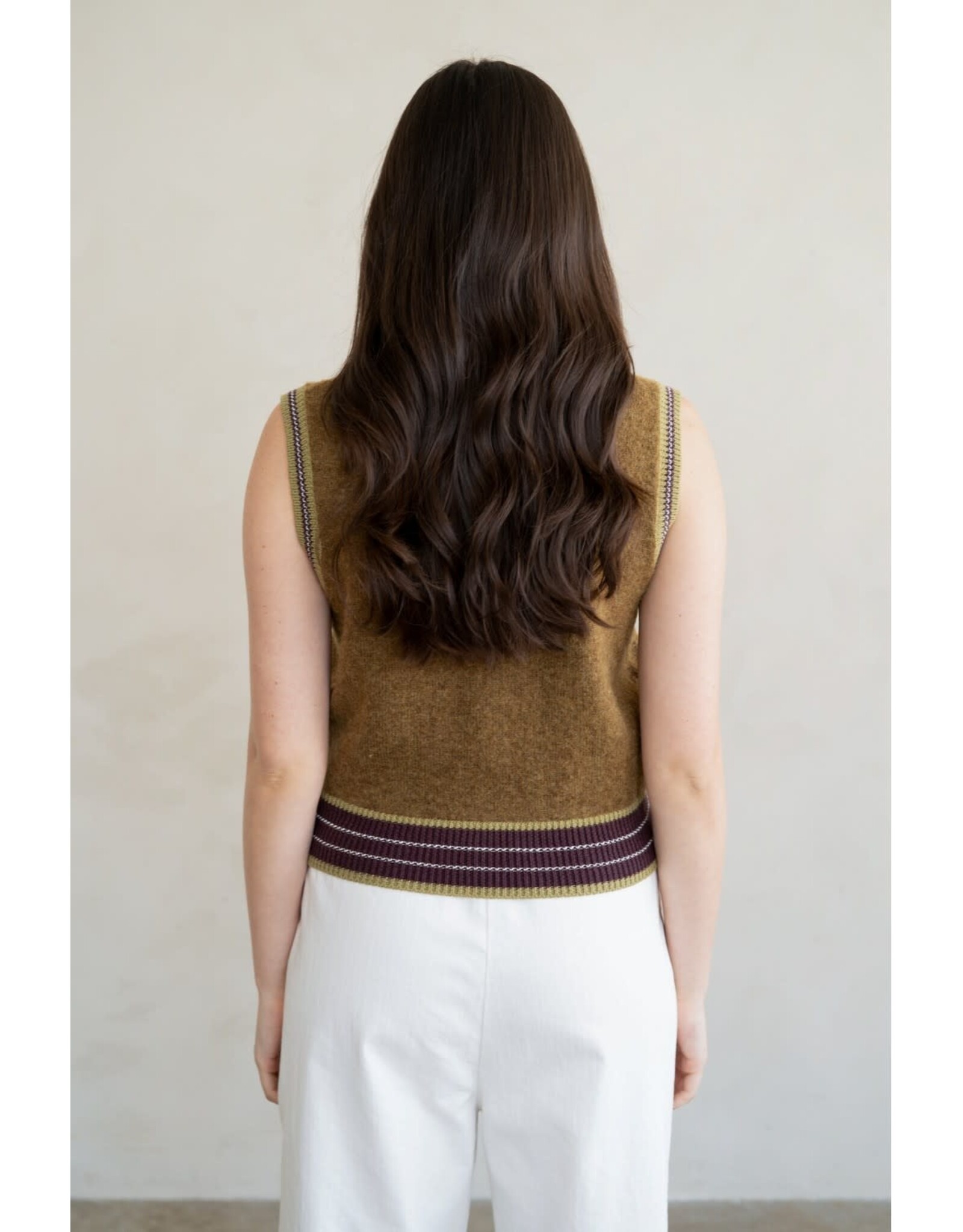 RIB STRIPED CREW NECK SWEATER VEST