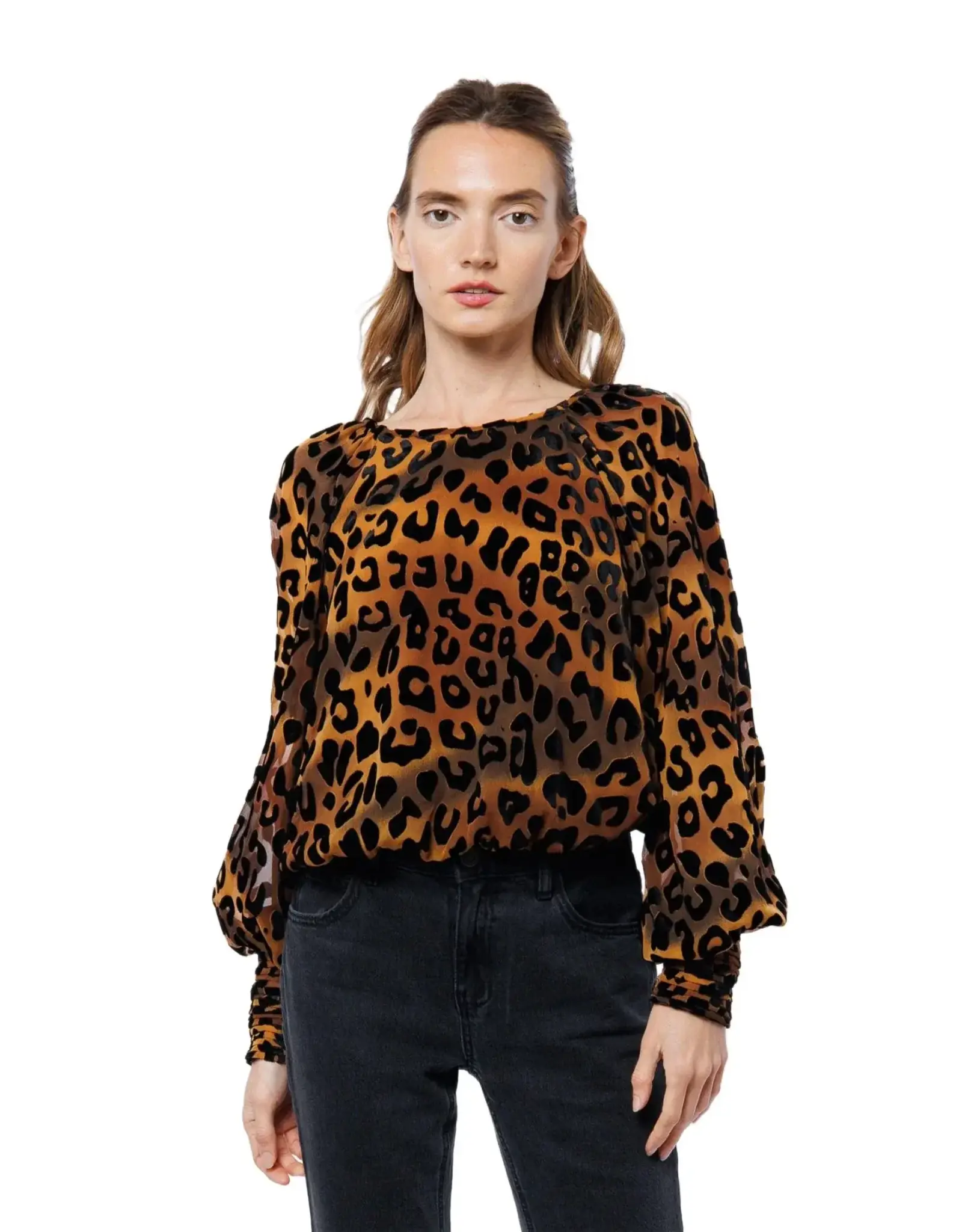 LSLV ANIMAL PRINT CROPPED BLOUSE
