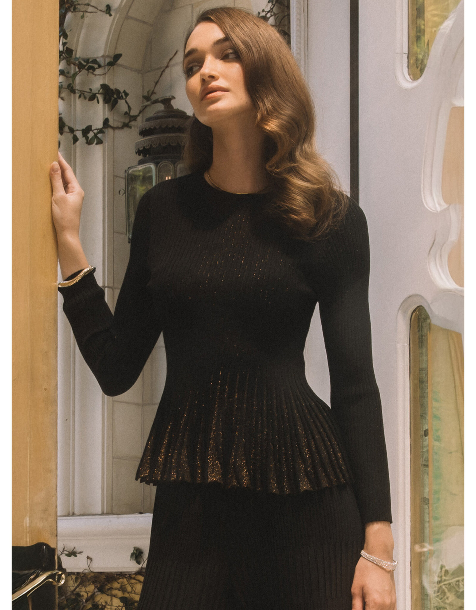 LSLV KNIT TOP W/ CONTRAST HEM