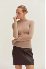 LSLV MOCK NECK BASIC TOP