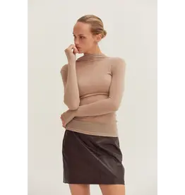 LSLV MOCK NECK BASIC TOP