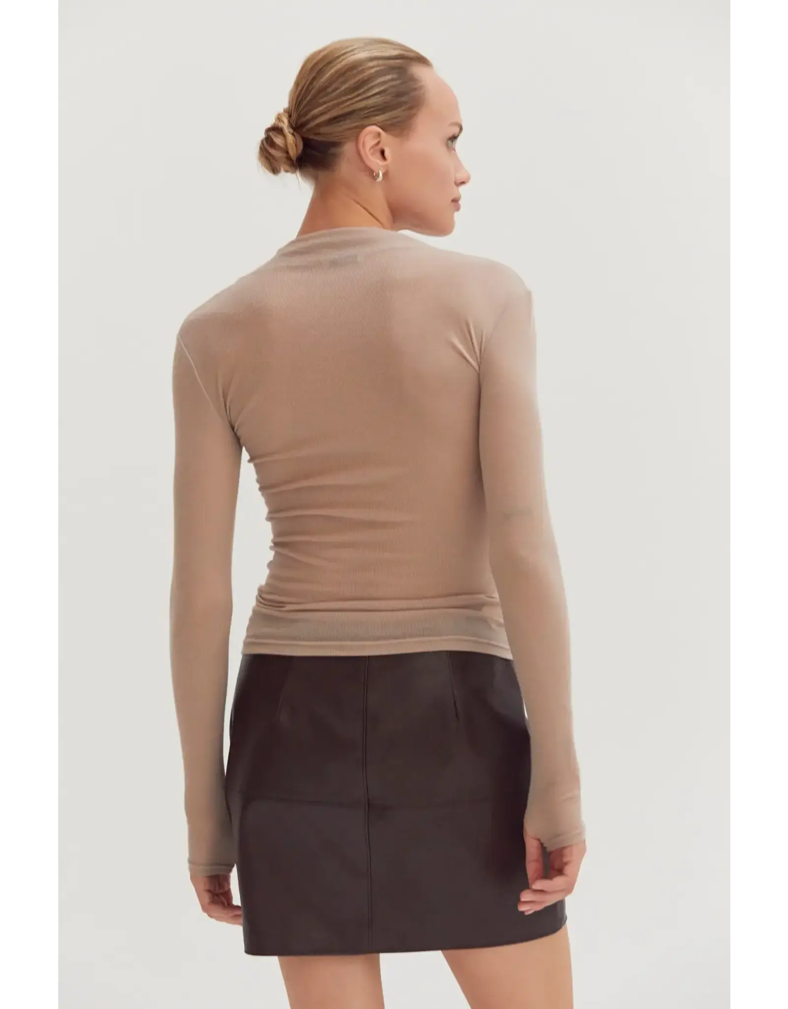 LSLV MOCK NECK BASIC TOP