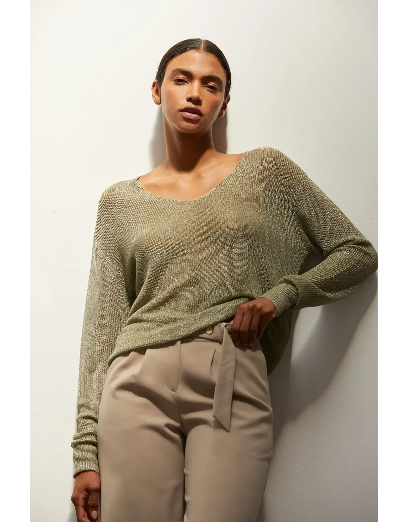 SHIMMER SWEATER TOP