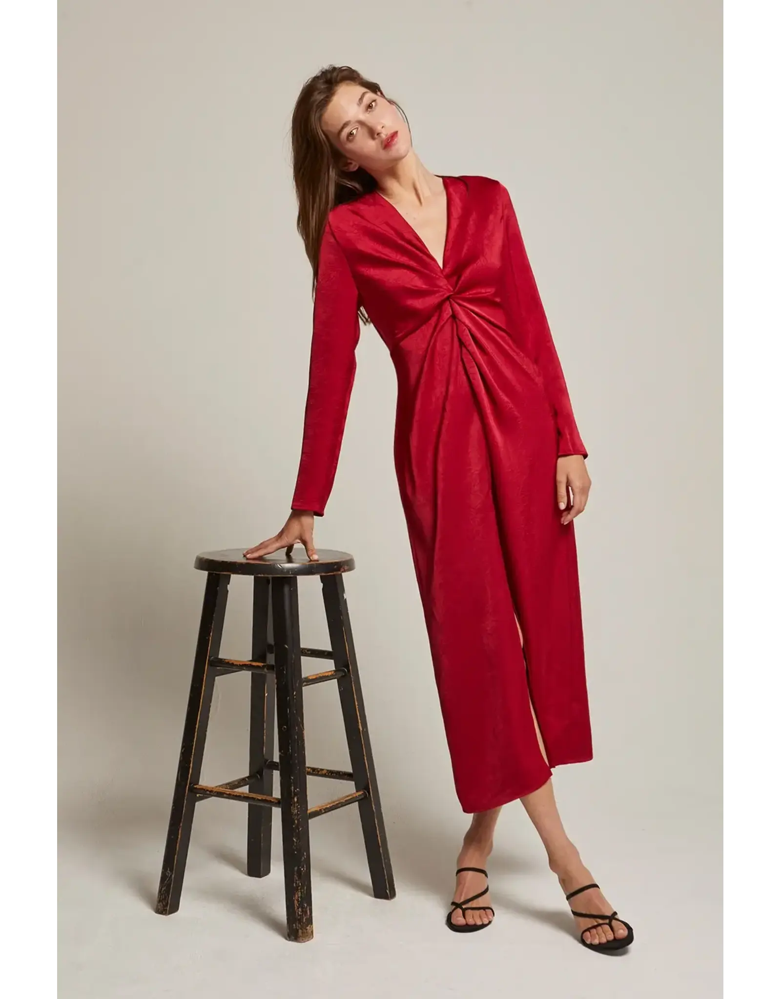 TEXTURED SATIN FRONT TWIST MIDI