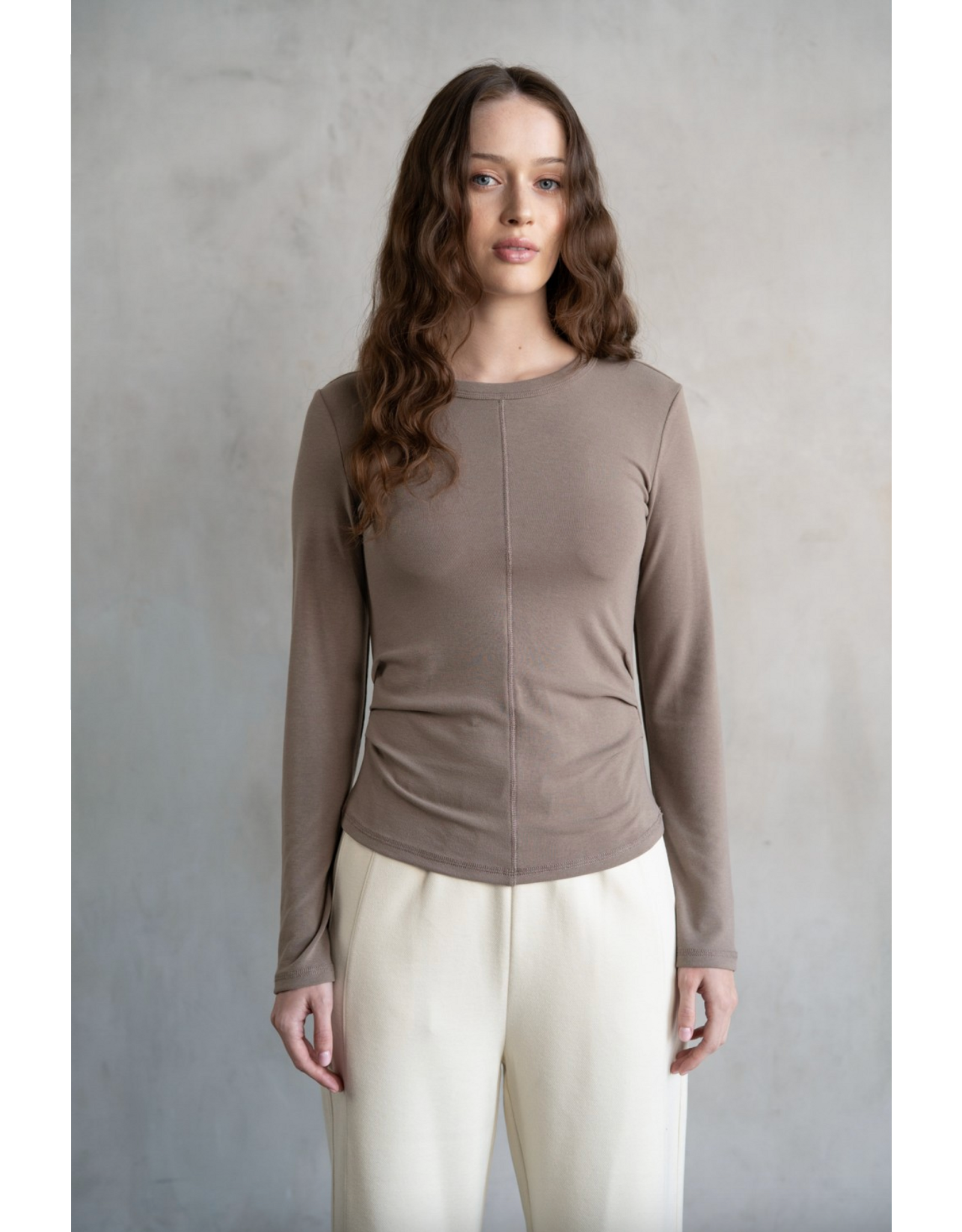 SIDE GATHER DETAILED CREW NECK TOP