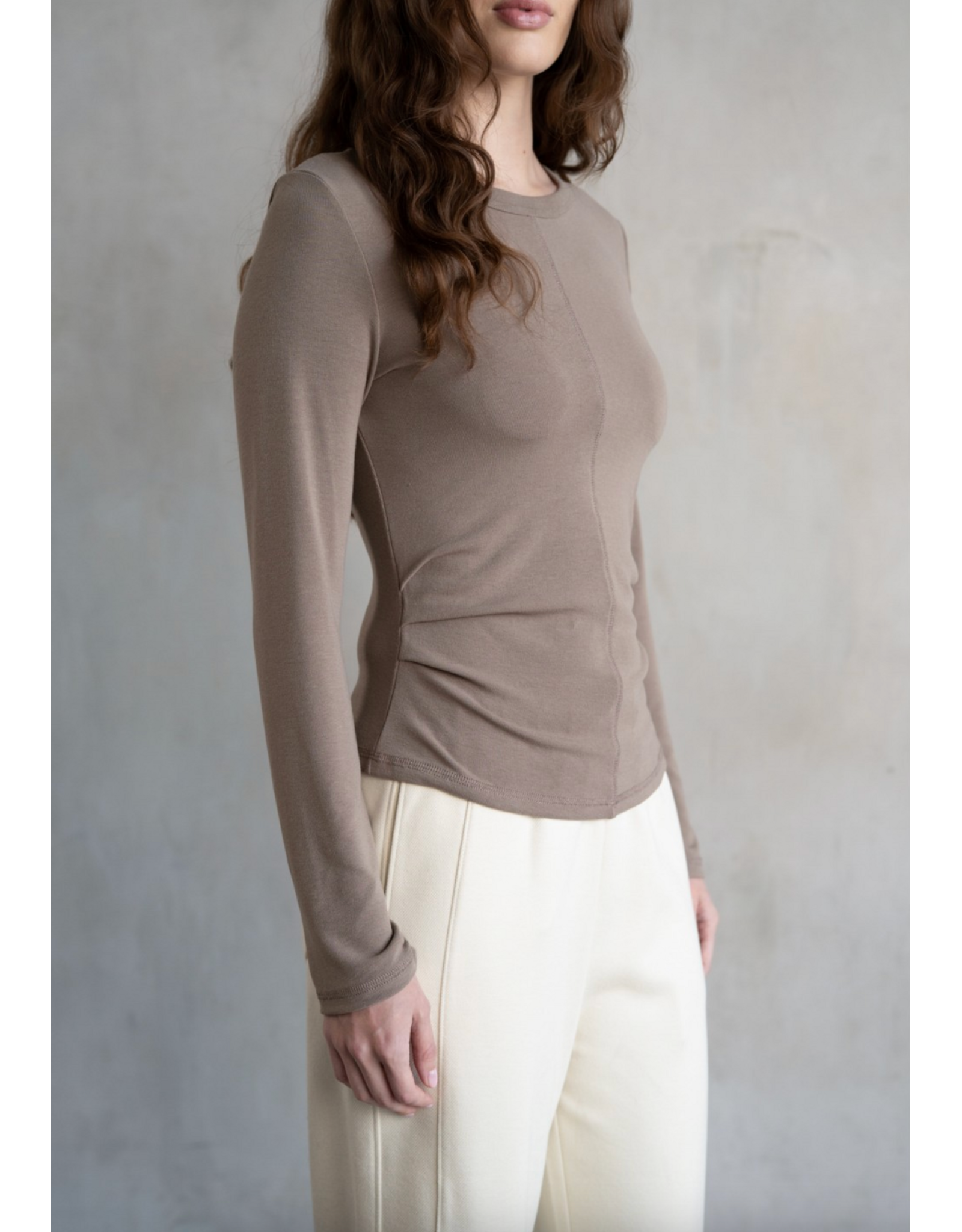 SIDE GATHER DETAILED CREW NECK TOP