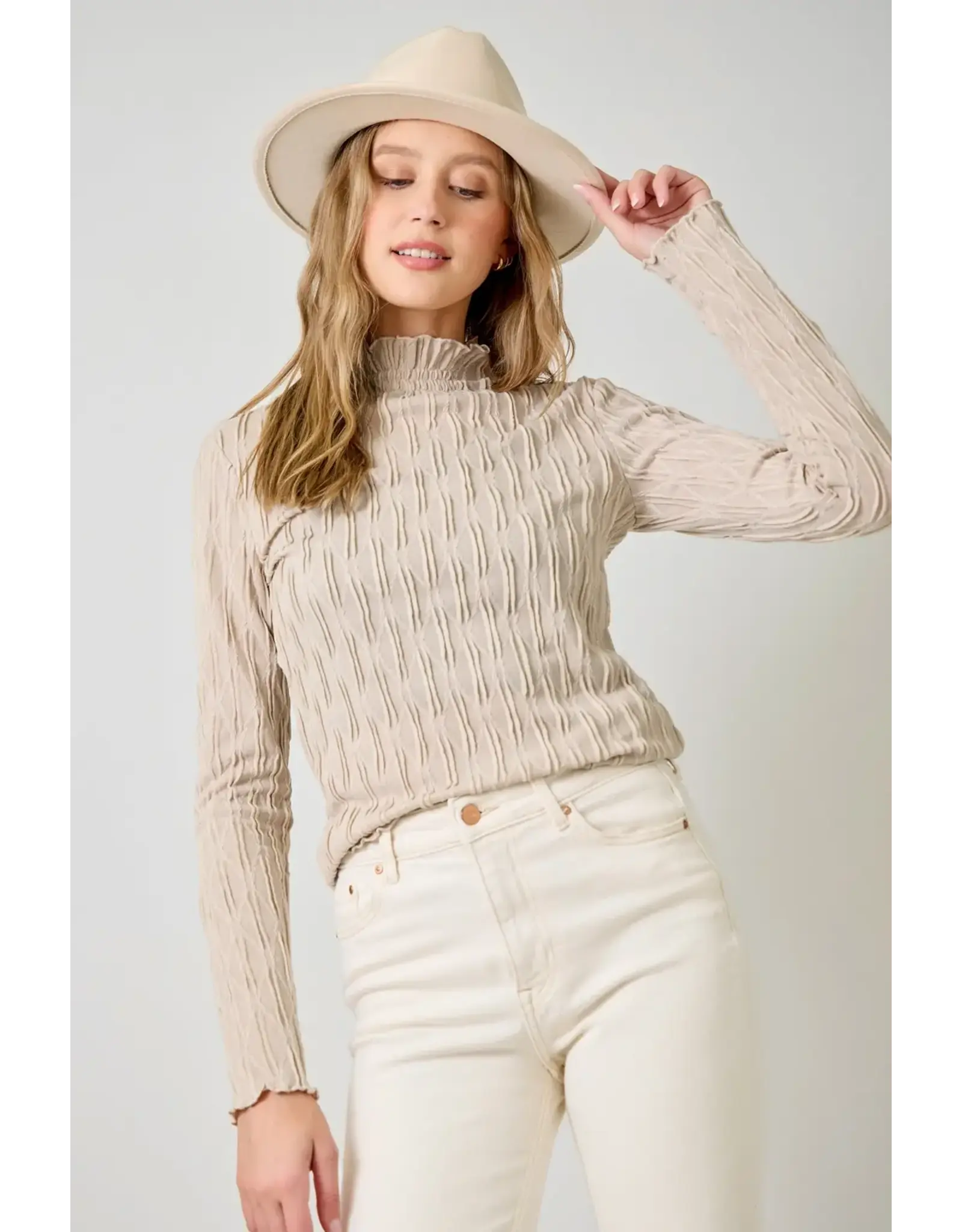 MYSTREE LSLV LETTUCE EDGE TEXTURED TOP