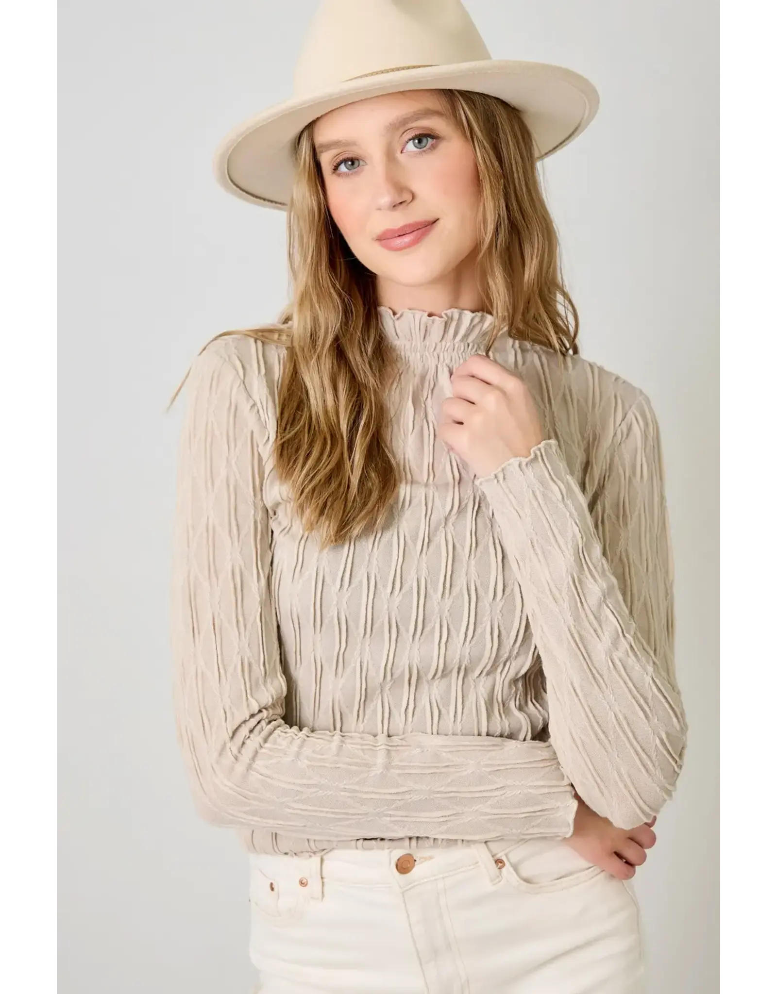 MYSTREE LSLV LETTUCE EDGE TEXTURED TOP