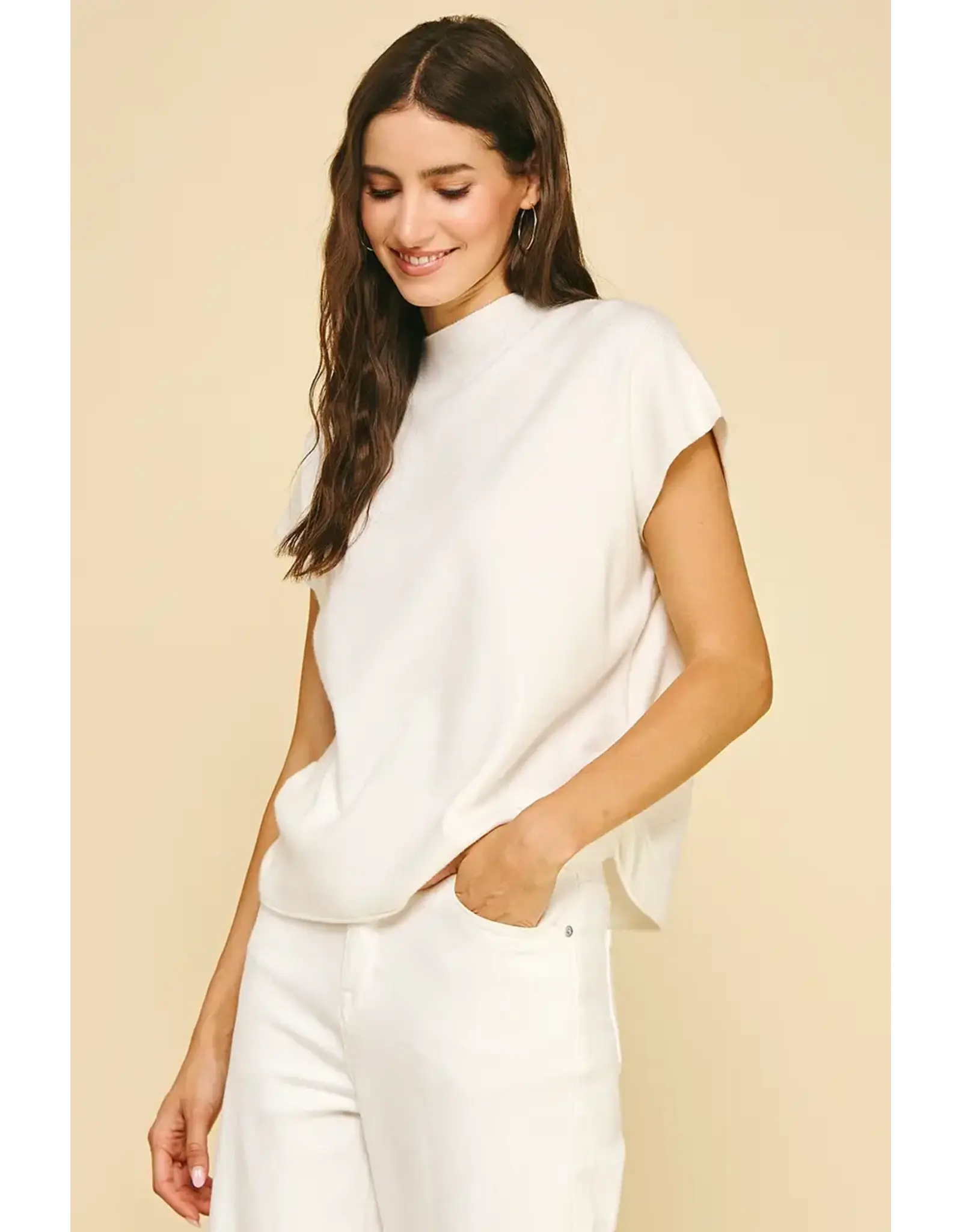 SWEATER VEST W/SHIRRING DETAIL