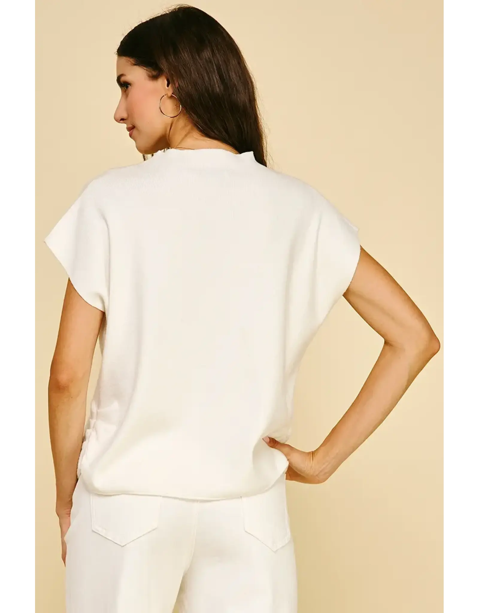 SWEATER VEST W/SHIRRING DETAIL