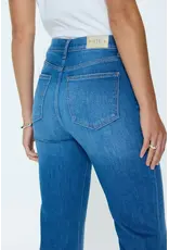 EVIE HIGH RISE SLIM BOOT