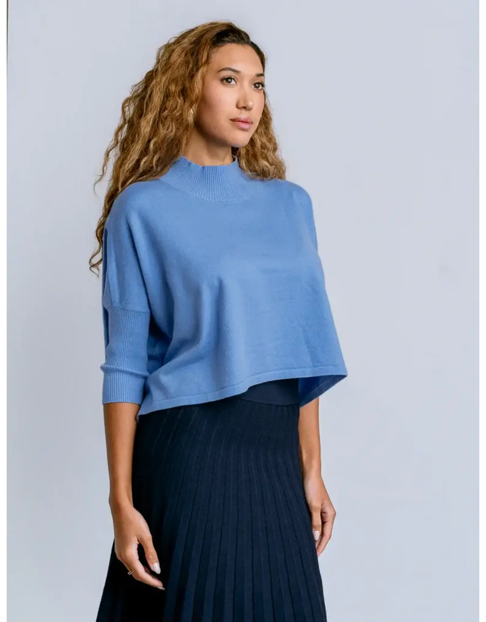 AJA ORTHO SOLID SWEATER