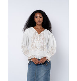 EMBROIDERED BUTTON DOWN TOP