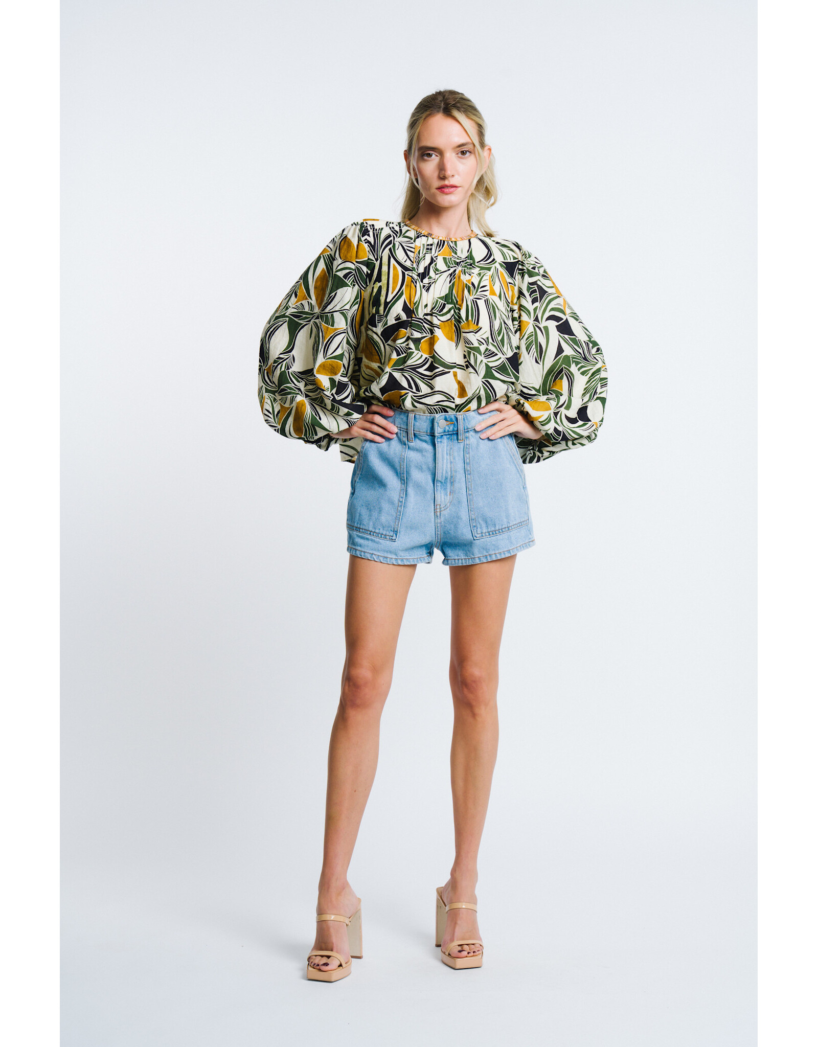 ABSTRACT LEAF PRINT BLOUSE