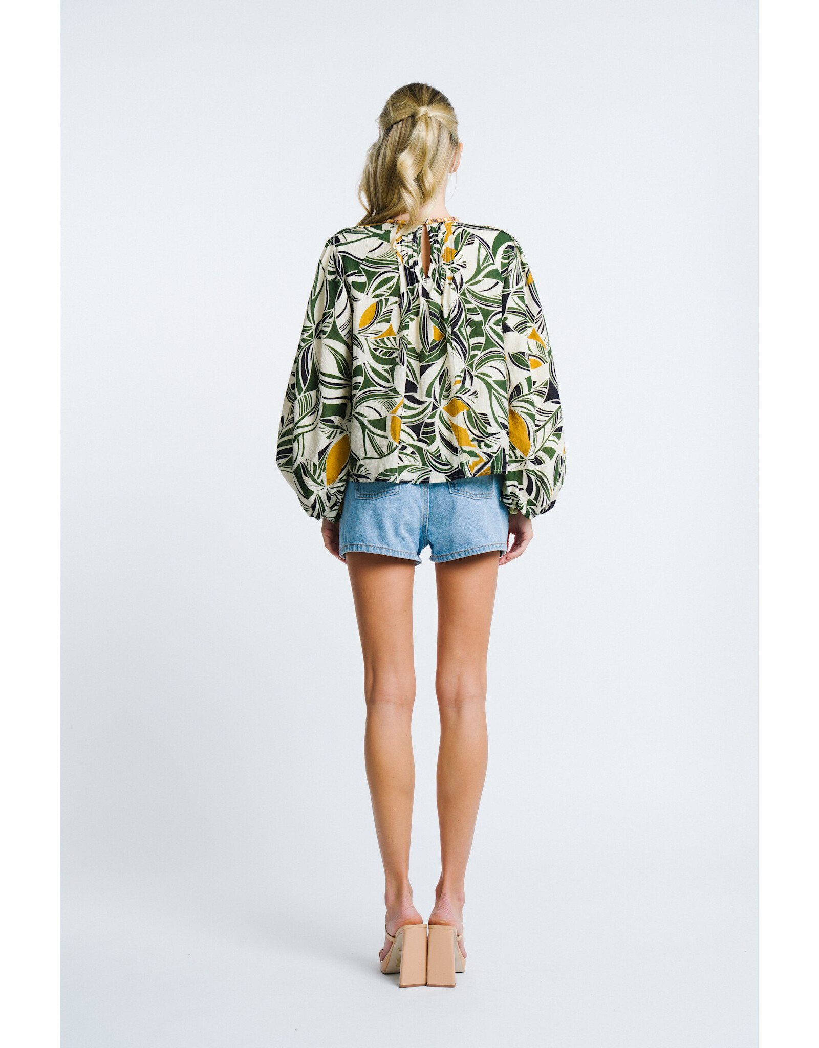 ABSTRACT LEAF PRINT BLOUSE