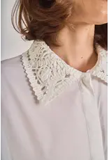 BRIA CROCHET COLLAR BUTTON UP