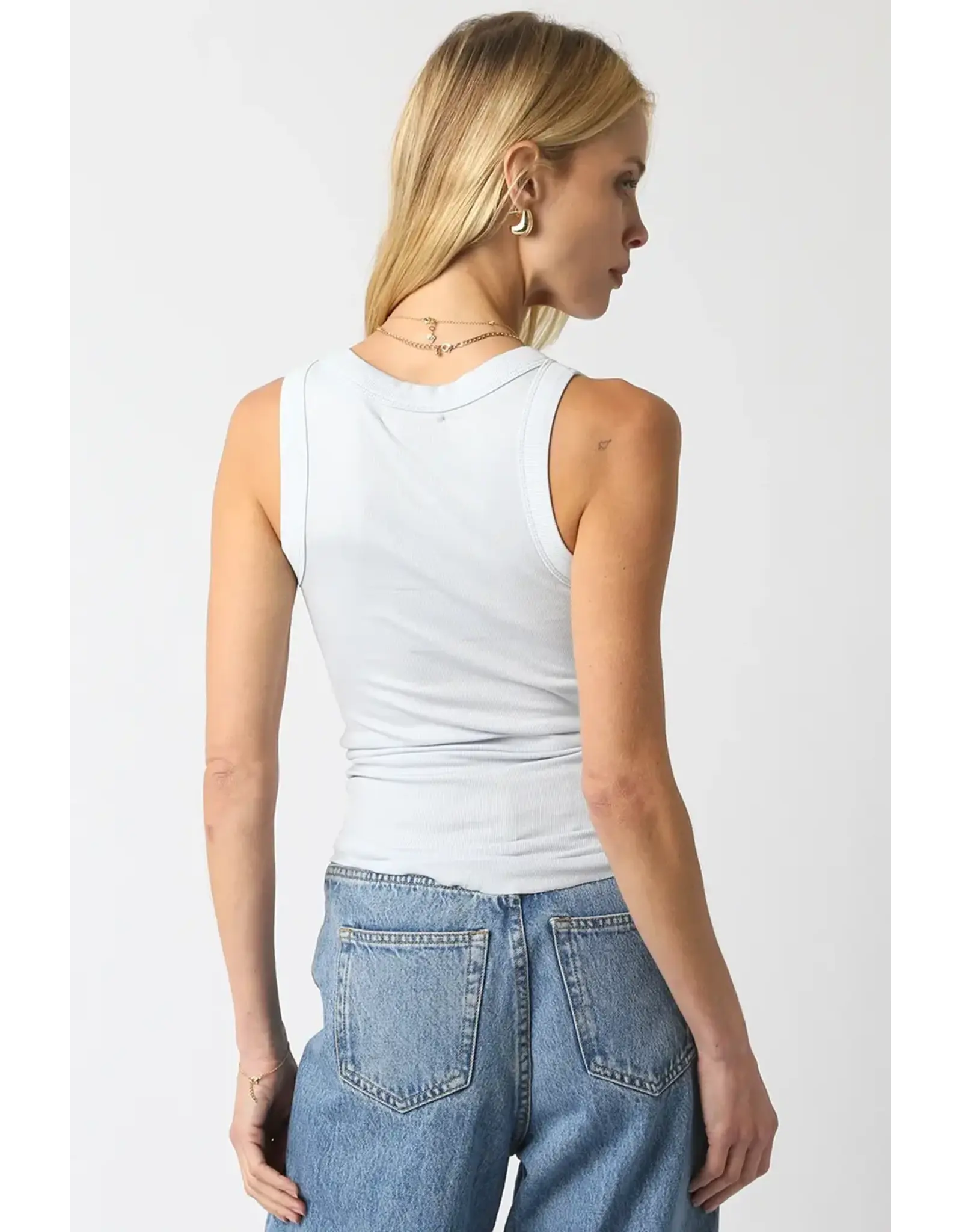 RIBBED HIGH SCOOP NECK TANK