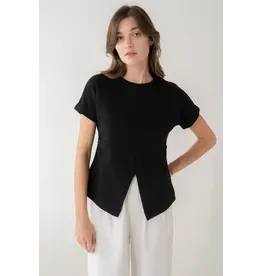 ASYMMETRIC BACK DETAIL TEE