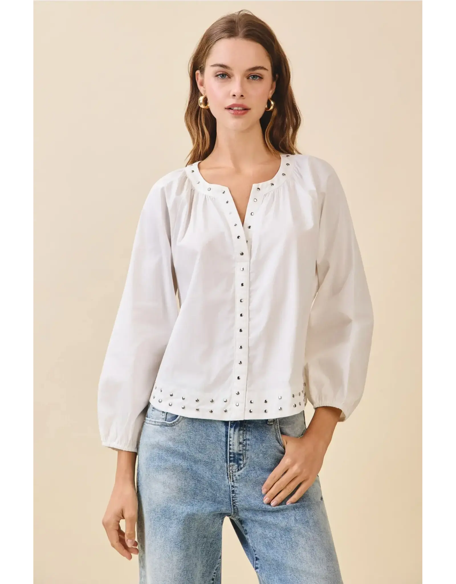 SILVER STUD LSLV BLOUSE