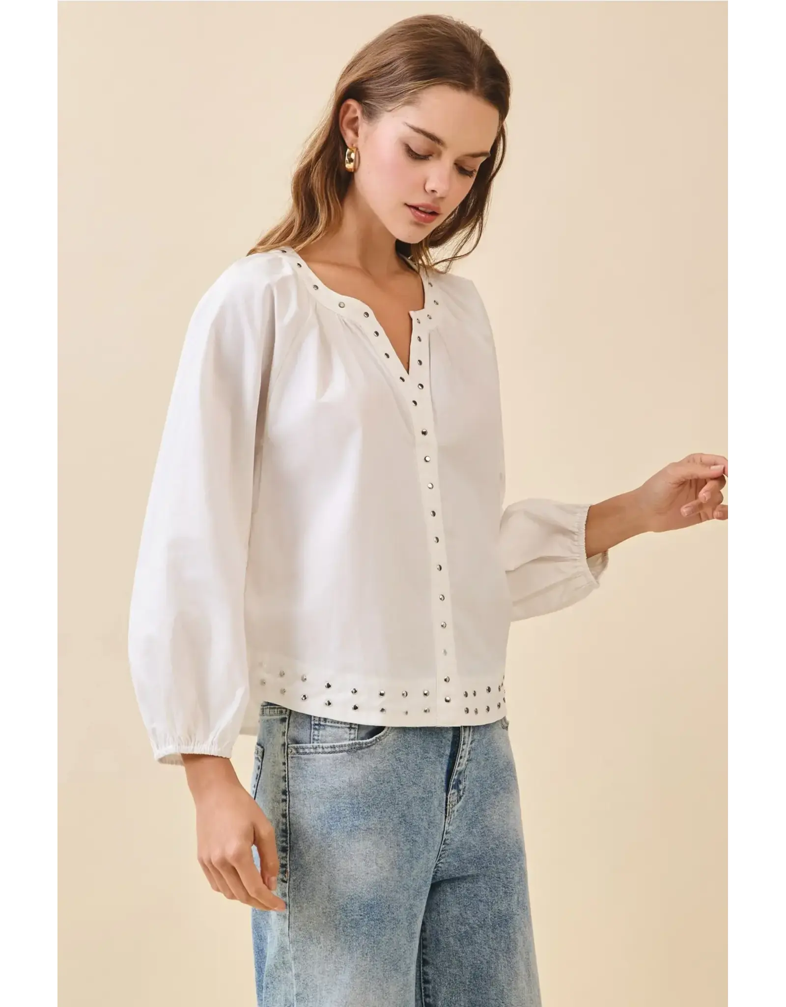 SILVER STUD LSLV BLOUSE