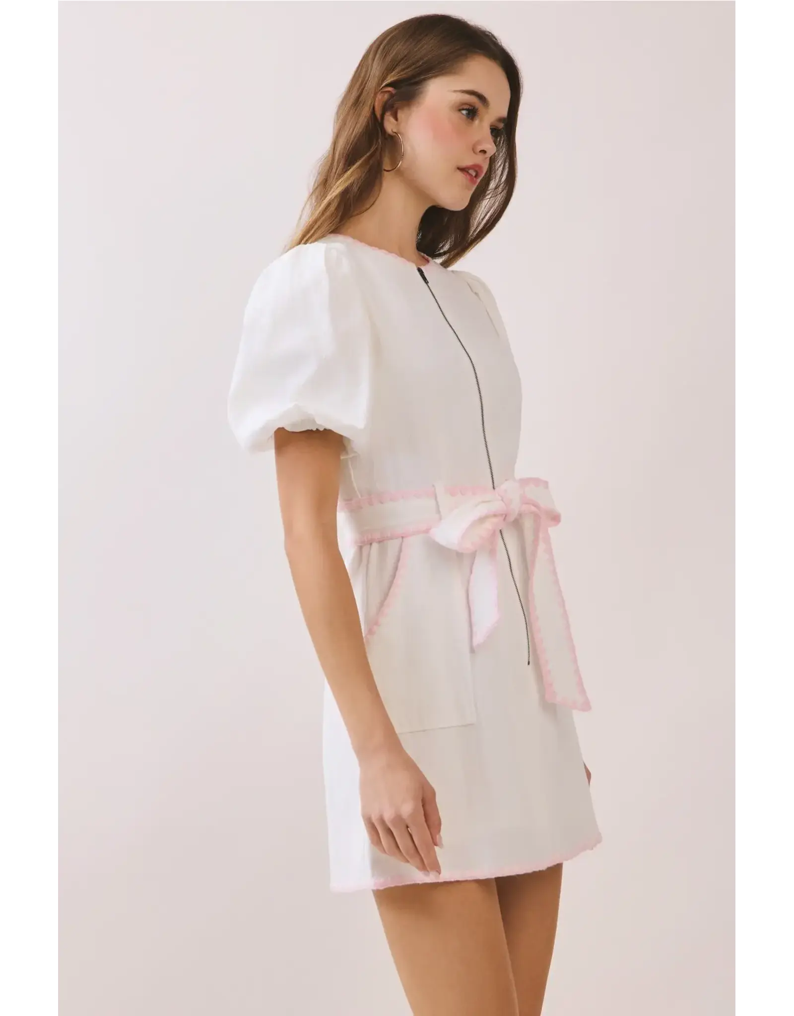 CONTRAST TRIM DETAIL ZIPPER MINI DRESS