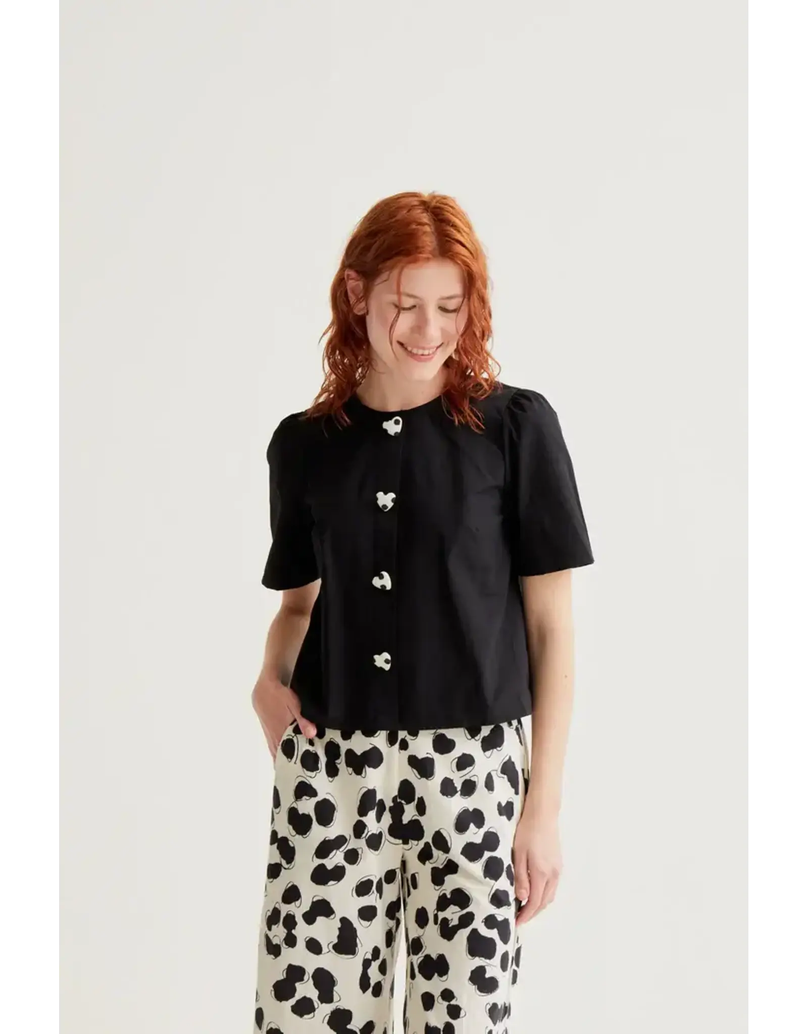 SSLV HEART BUTTON DOWN BLOUSE
