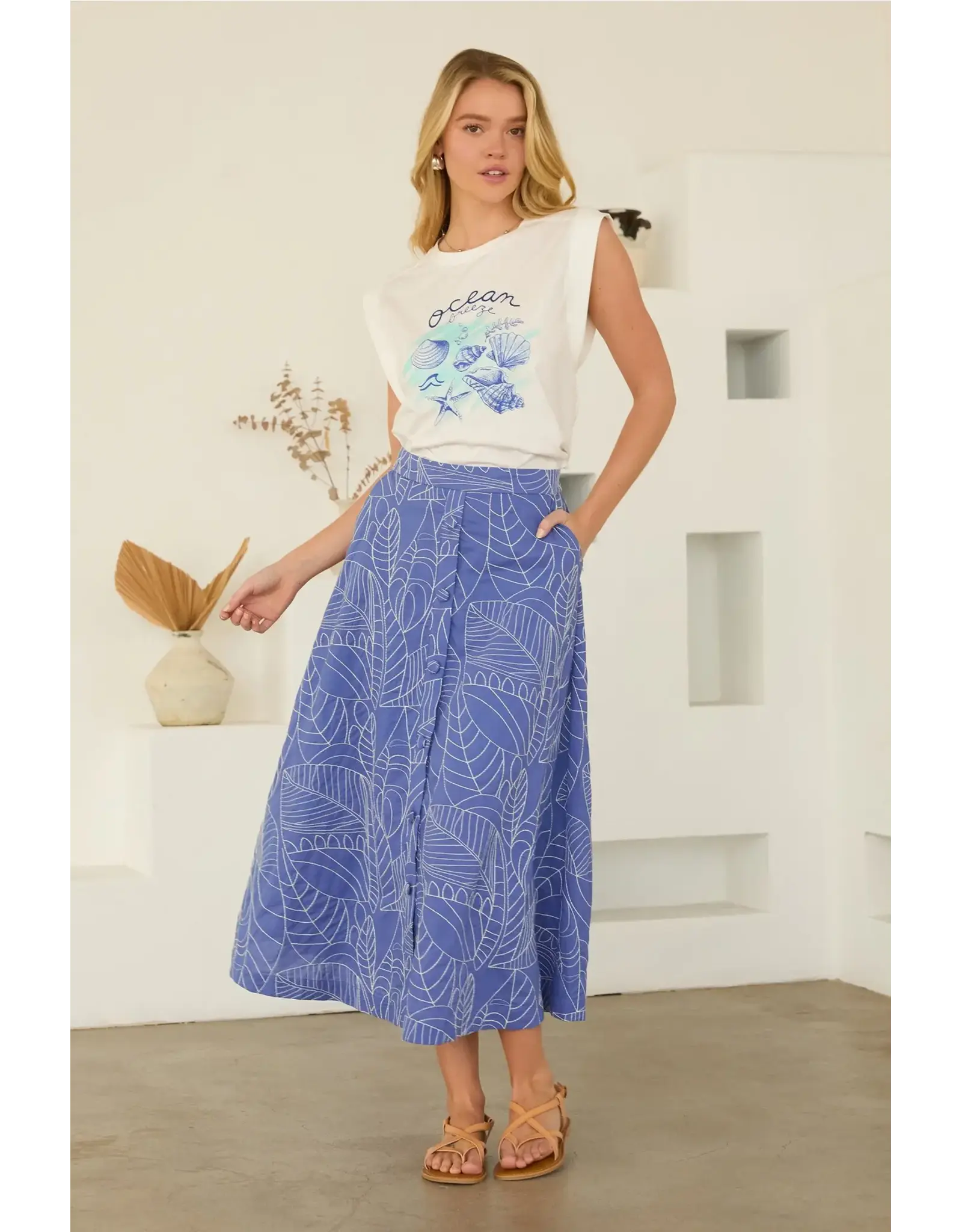 PALM EMB. ELASTIC WAIST SKIRT