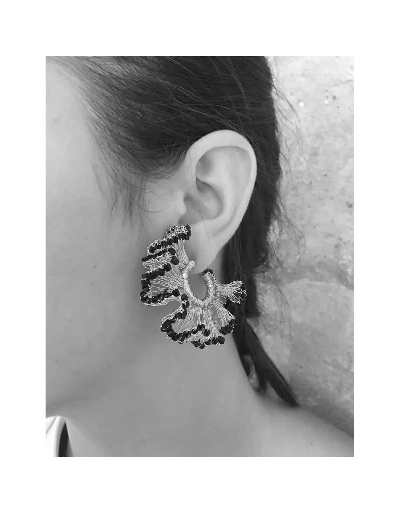 LAVISH RIO HOOP EARRINGS NEUTRAL