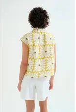 SSLV FLOWERBURST COLLARED TOP