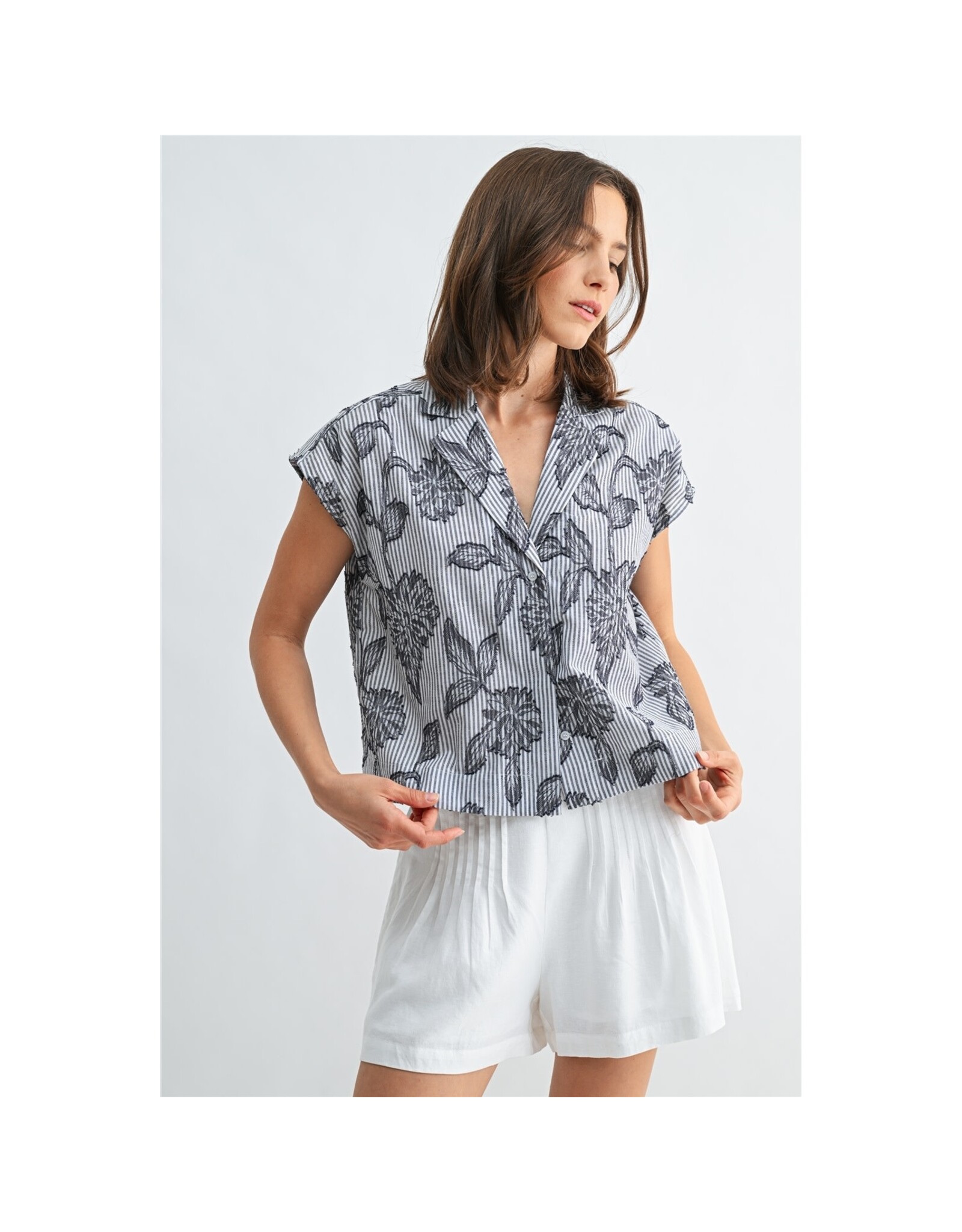 FUN2FUN WIDE SHOULDER LAPEL PRINT TOP