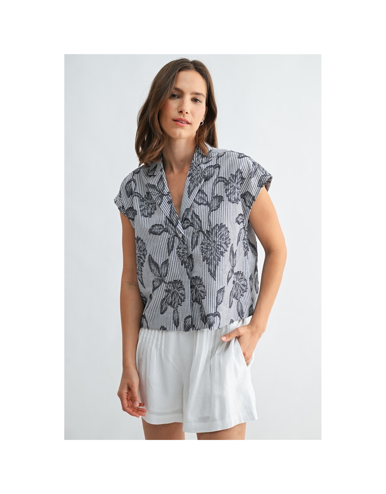 FUN2FUN WIDE SHOULDER LAPEL PRINT TOP