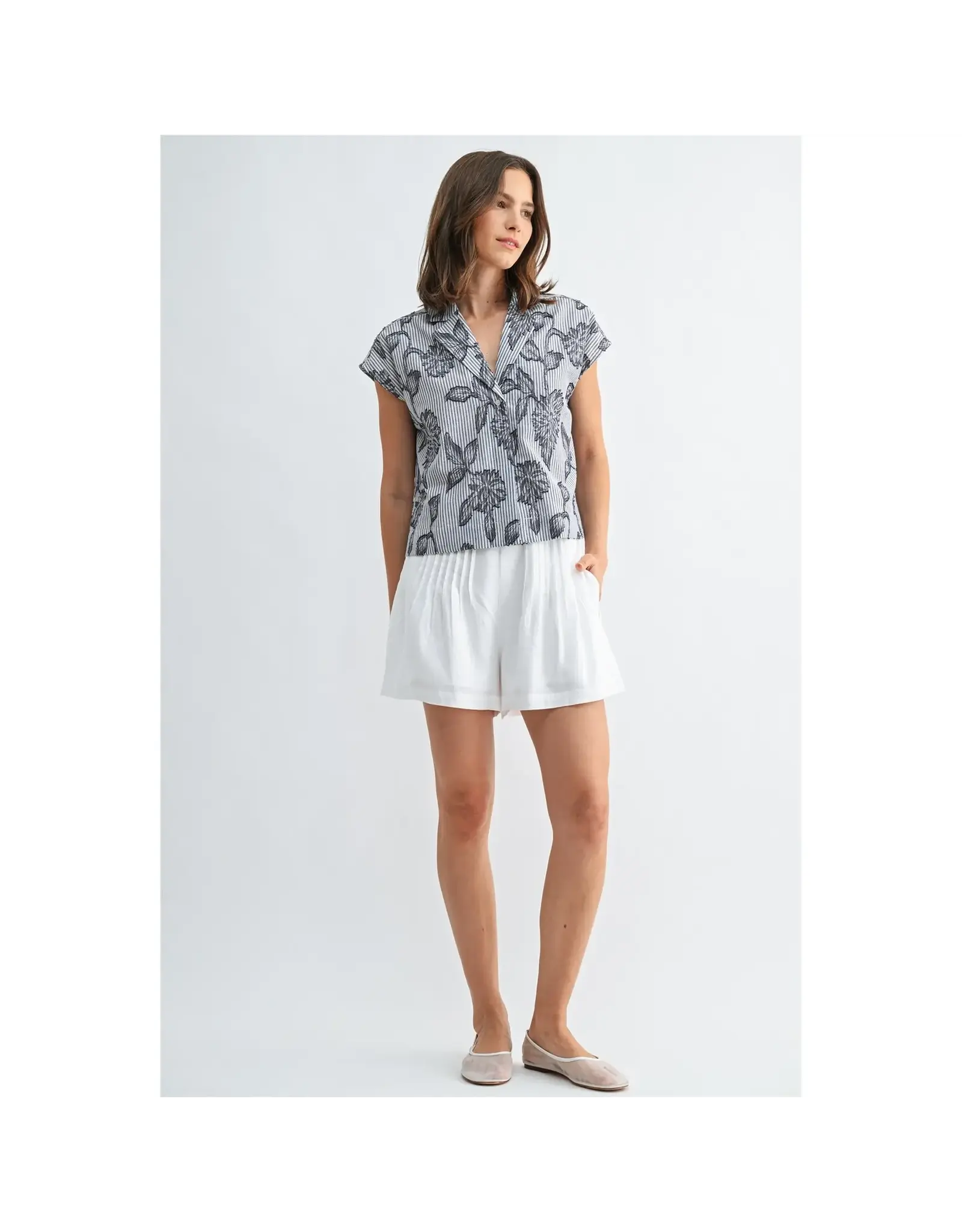 FUN2FUN WIDE SHOULDER LAPEL PRINT TOP