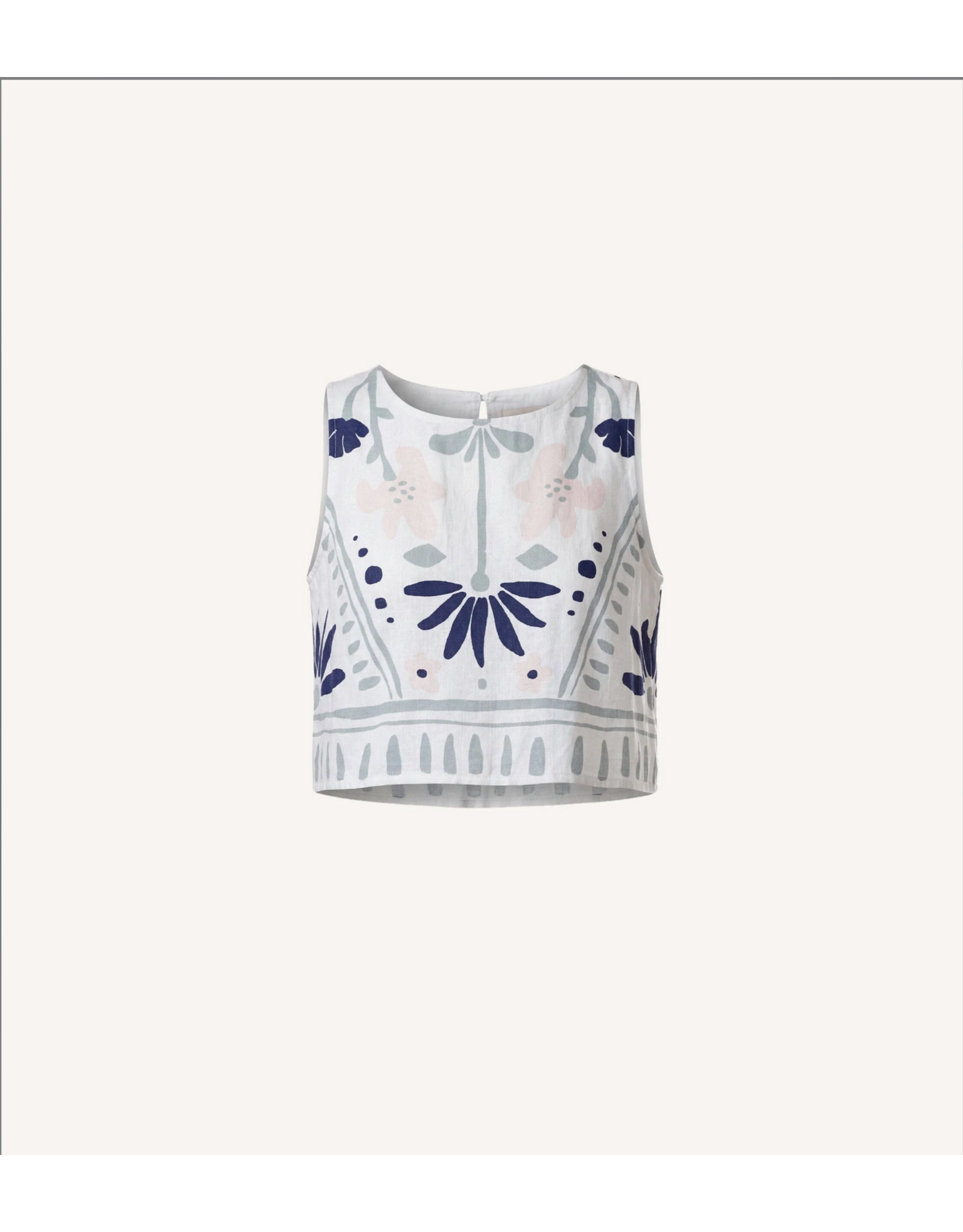 VENETIA SLVLESS TOP