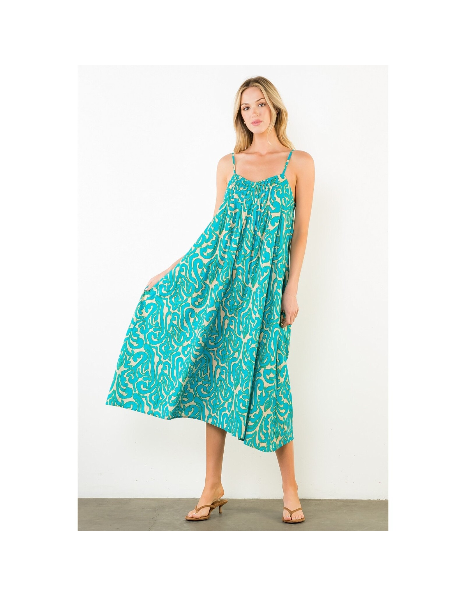 THIN STRAP PATTERN MIDI DRESS