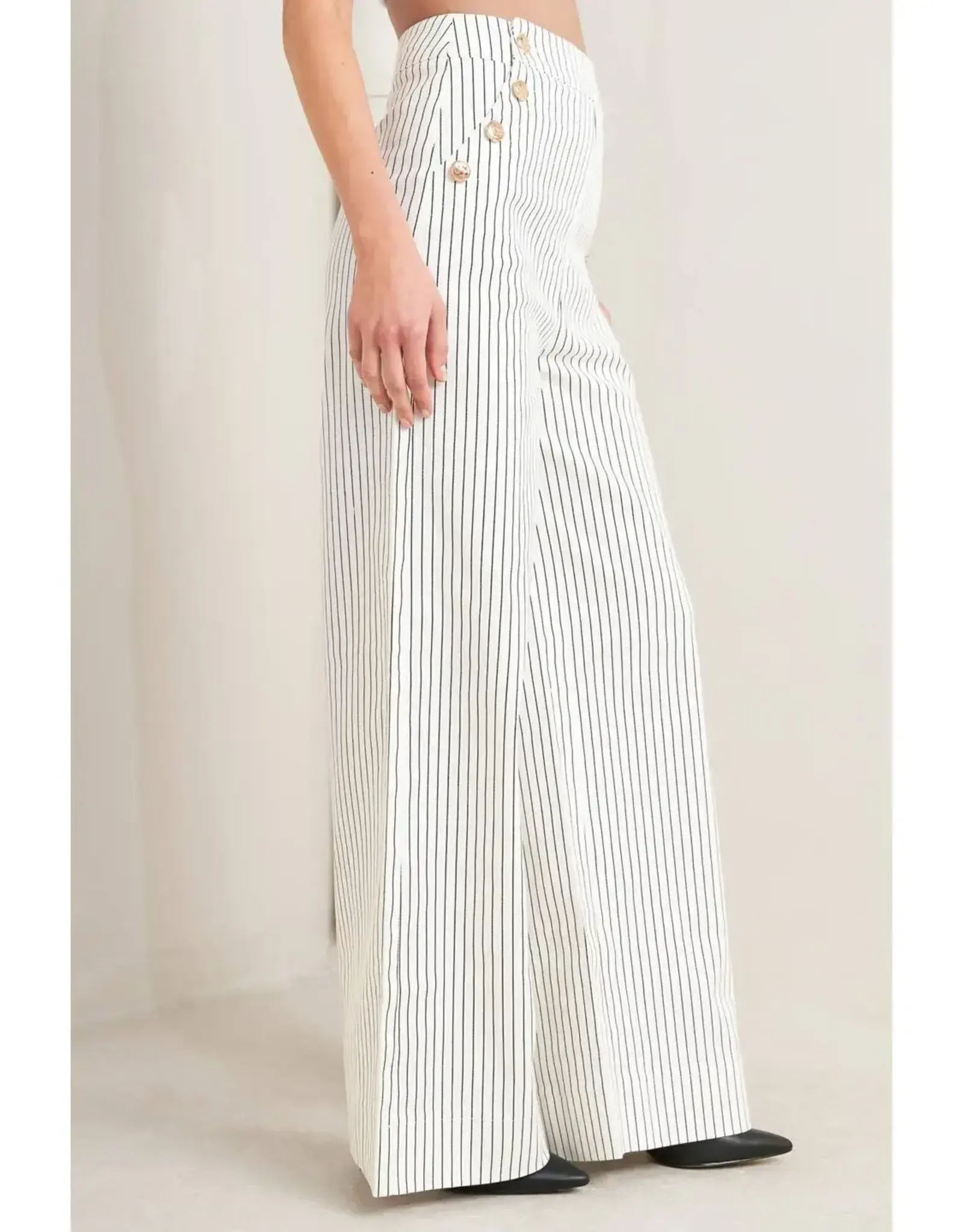 STRIPED JEAN W/BUTTON DETAIL