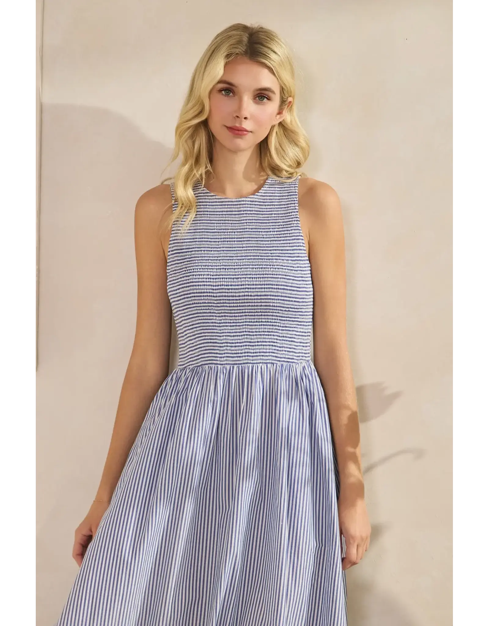 TRES BIEN SLVLESS STRIPED SMOCKED MAXI DRESS