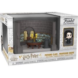 Funko Funko Mini Moments - Harry Potter - Potion Class Professor Snape Mini-Figure Diorama