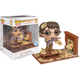 Funko Funko Pop! Deluxe - Harry Potter - Harry Potter with Hogwarts Letters 136 *Funko Shop Exclusive*